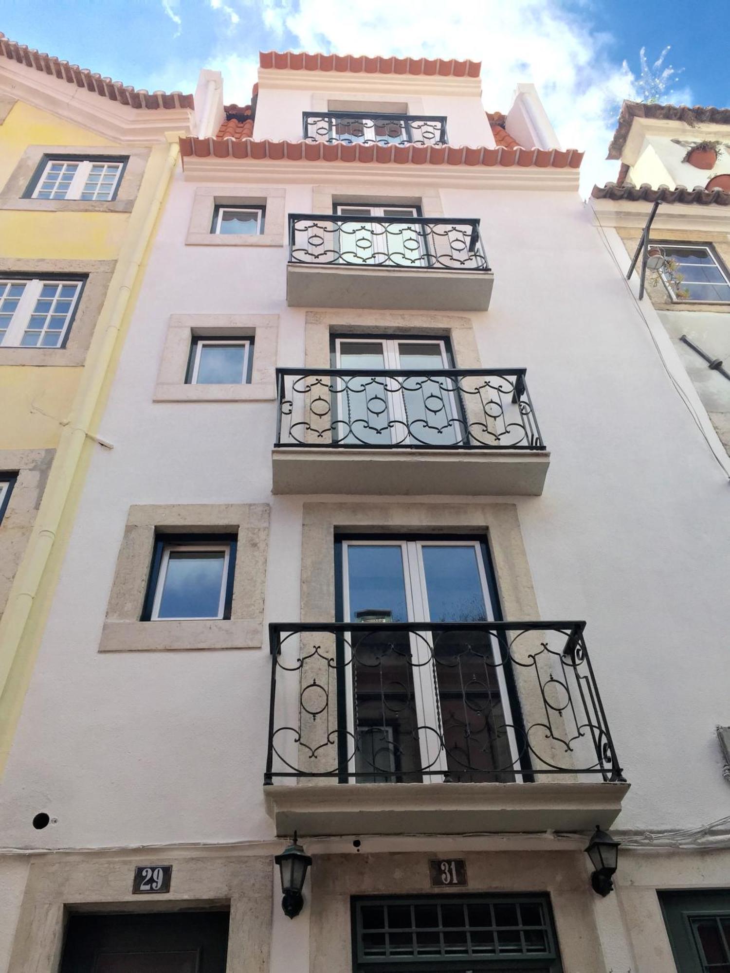 Bairro Alto Studio Apartments - By Lu Holidays Lisbon Luaran gambar